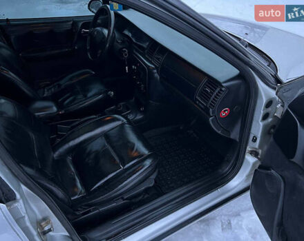 Серый Опель Вектра, объемом двигателя 1.6 л и пробегом 286 тыс. км за 2500 $, фото 12 на Automoto.ua