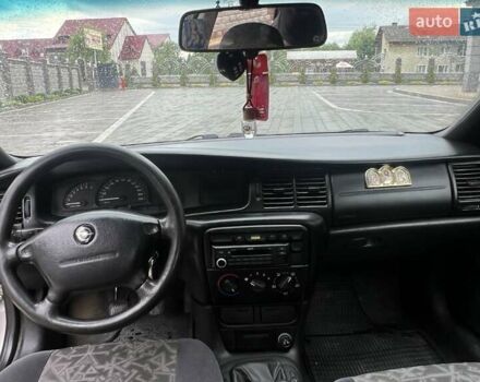 Сірий Опель Вектра, об'ємом двигуна 1.8 л та пробігом 290 тис. км за 1700 $, фото 8 на Automoto.ua