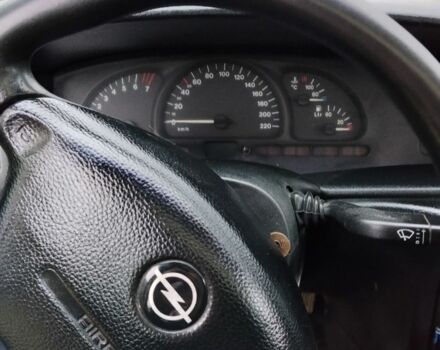 Сірий Опель Вектра, об'ємом двигуна 1.8 л та пробігом 300 тис. км за 650 $, фото 4 на Automoto.ua