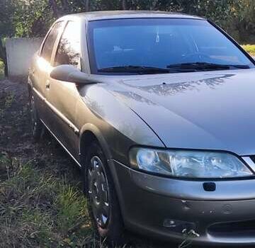 Серый Опель Вектра, объемом двигателя 2 л и пробегом 300 тыс. км за 2000 $, фото 1 на Automoto.ua