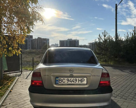 Серый Опель Вектра, объемом двигателя 1.6 л и пробегом 332 тыс. км за 1870 $, фото 8 на Automoto.ua