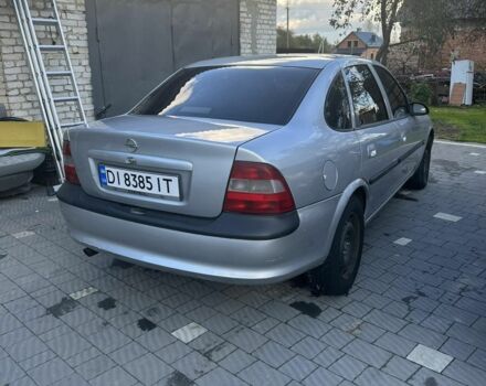 Серый Опель Вектра, объемом двигателя 1.8 л и пробегом 256 тыс. км за 2700 $, фото 3 на Automoto.ua