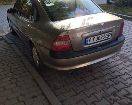 Сірий Опель Вектра, об'ємом двигуна 2 л та пробігом 270 тис. км за 1800 $, фото 1 на Automoto.ua
