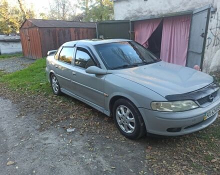 Серый Опель Вектра, объемом двигателя 1.8 л и пробегом 320 тыс. км за 2800 $, фото 6 на Automoto.ua