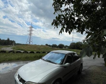 Сірий Опель Вектра, об'ємом двигуна 1.8 л та пробігом 189 тис. км за 1450 $, фото 2 на Automoto.ua