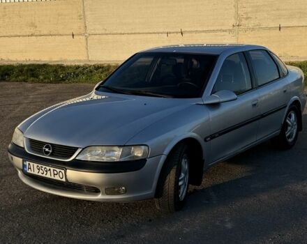 Сірий Опель Вектра, об'ємом двигуна 2 л та пробігом 270 тис. км за 1999 $, фото 1 на Automoto.ua
