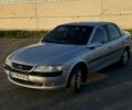 Сірий Опель Вектра, об'ємом двигуна 2 л та пробігом 270 тис. км за 1999 $, фото 1 на Automoto.ua