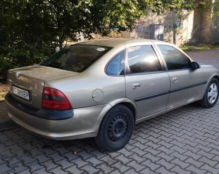 Сірий Опель Вектра, об'ємом двигуна 2 л та пробігом 270 тис. км за 1800 $, фото 3 на Automoto.ua