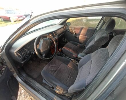 Серый Опель Вектра, объемом двигателя 2 л и пробегом 250 тыс. км за 1350 $, фото 6 на Automoto.ua