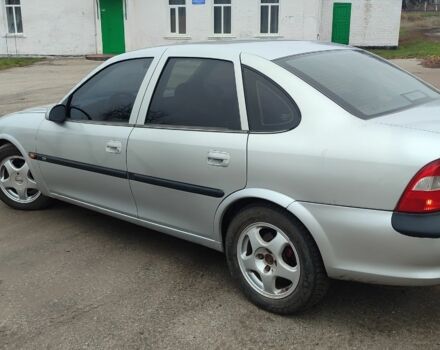 Серый Опель Вектра, объемом двигателя 1.8 л и пробегом 240 тыс. км за 2500 $, фото 1 на Automoto.ua