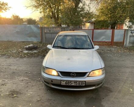 Серый Опель Вектра, объемом двигателя 2 л и пробегом 300 тыс. км за 1300 $, фото 3 на Automoto.ua