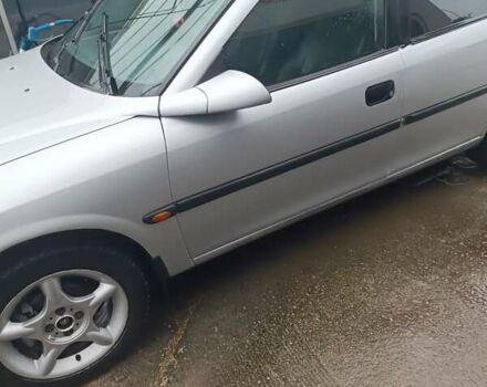 Опель Вектра 1997 у Могилев-Подольском на Automoto.ua Сірий Опель Вектра, об'ємом двигуна 1.6 л та пробігом 350 тис. км за 2750 $, фото 6 на Automoto.ua