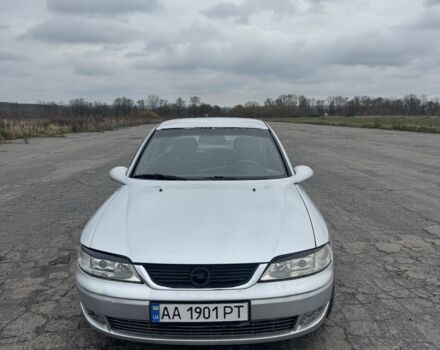 Сірий Опель Вектра, об'ємом двигуна 2 л та пробігом 319 тис. км за 1750 $, фото 1 на Automoto.ua