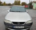 Сірий Опель Вектра, об'ємом двигуна 1.8 л та пробігом 248 тис. км за 1956 $, фото 3 на Automoto.ua