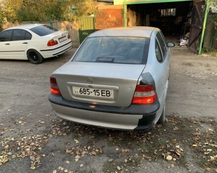Серый Опель Вектра, объемом двигателя 2 л и пробегом 300 тыс. км за 1300 $, фото 1 на Automoto.ua