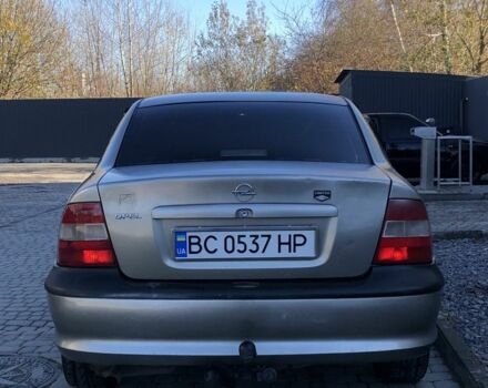 Серый Опель Вектра, объемом двигателя 1.8 л и пробегом 520 тыс. км за 2000 $, фото 3 на Automoto.ua