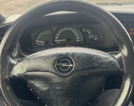 Сірий Опель Вектра, об'ємом двигуна 2 л та пробігом 319 тис. км за 1750 $, фото 18 на Automoto.ua