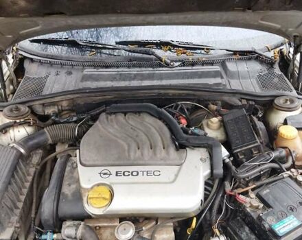 Сірий Опель Вектра, об'ємом двигуна 1.6 л та пробігом 150 тис. км за 2000 $, фото 6 на Automoto.ua
