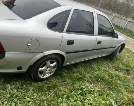 Серый Опель Вектра, объемом двигателя 1.6 л и пробегом 410 тыс. км за 1700 $, фото 3 на Automoto.ua