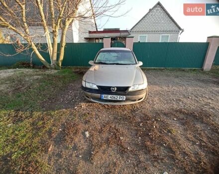 Серый Опель Вектра, объемом двигателя 2 л и пробегом 250 тыс. км за 1350 $, фото 6 на Automoto.ua