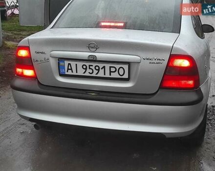 Серый Опель Вектра, объемом двигателя 2 л и пробегом 292 тыс. км за 1900 $, фото 2 на Automoto.ua