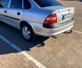 Сірий Опель Вектра, об'ємом двигуна 1.6 л та пробігом 384 тис. км за 2200 $, фото 1 на Automoto.ua