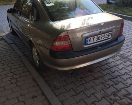 Сірий Опель Вектра, об'ємом двигуна 2 л та пробігом 270 тис. км за 1800 $, фото 2 на Automoto.ua