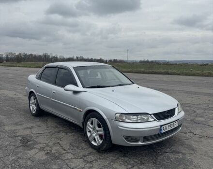 Сірий Опель Вектра, об'ємом двигуна 2 л та пробігом 319 тис. км за 1750 $, фото 2 на Automoto.ua