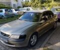 Сірий Опель Вектра, об'ємом двигуна 2 л та пробігом 270 тис. км за 1800 $, фото 1 на Automoto.ua