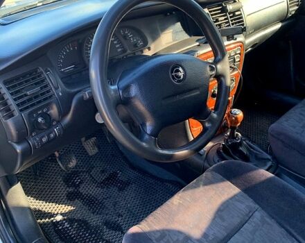 Серый Опель Вектра, объемом двигателя 1.6 л и пробегом 384 тыс. км за 2200 $, фото 4 на Automoto.ua