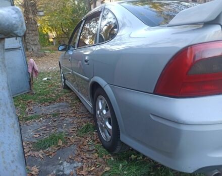 Серый Опель Вектра, объемом двигателя 1.8 л и пробегом 320 тыс. км за 2800 $, фото 2 на Automoto.ua