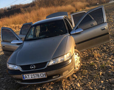 Сірий Опель Вектра, об'ємом двигуна 2.5 л та пробігом 360 тис. км за 2650 $, фото 1 на Automoto.ua