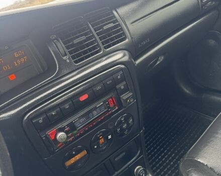 Сірий Опель Вектра, об'ємом двигуна 2 л та пробігом 319 тис. км за 1750 $, фото 17 на Automoto.ua