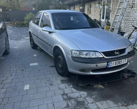 Серый Опель Вектра, объемом двигателя 1.8 л и пробегом 256 тыс. км за 2700 $, фото 1 на Automoto.ua