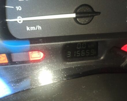 Серый Опель Вектра, объемом двигателя 1.8 л и пробегом 320 тыс. км за 2800 $, фото 5 на Automoto.ua