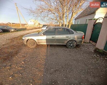 Серый Опель Вектра, объемом двигателя 2 л и пробегом 250 тыс. км за 1350 $, фото 1 на Automoto.ua