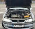 Серый Опель Вектра, объемом двигателя 2 л и пробегом 330 тыс. км за 2500 $, фото 7 на Automoto.ua