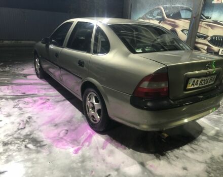 Серый Опель Вектра, объемом двигателя 1.6 л и пробегом 340 тыс. км за 2500 $, фото 2 на Automoto.ua