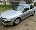 Сірий Опель Вектра, об'ємом двигуна 1.6 л та пробігом 250 тис. км за 1500 $, фото 1 на Automoto.ua