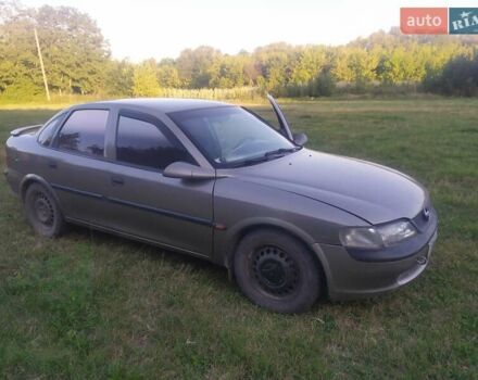 Сірий Опель Вектра, об'ємом двигуна 1.6 л та пробігом 250 тис. км за 2500 $, фото 22 на Automoto.ua