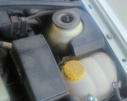 Серый Опель Вектра, объемом двигателя 2 л и пробегом 237 тыс. км за 2350 $, фото 12 на Automoto.ua