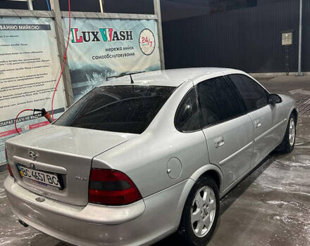 Сірий Опель Вектра, об'ємом двигуна 2.5 л та пробігом 338 тис. км за 2600 $, фото 3 на Automoto.ua