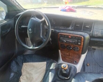 Сірий Опель Вектра, об'ємом двигуна 2 л та пробігом 300 тис. км за 606 $, фото 4 на Automoto.ua