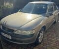 Сірий Опель Вектра, об'ємом двигуна 1.6 л та пробігом 210 тис. км за 800 $, фото 1 на Automoto.ua