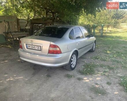 Серый Опель Вектра, объемом двигателя 1.6 л и пробегом 340 тыс. км за 1600 $, фото 3 на Automoto.ua