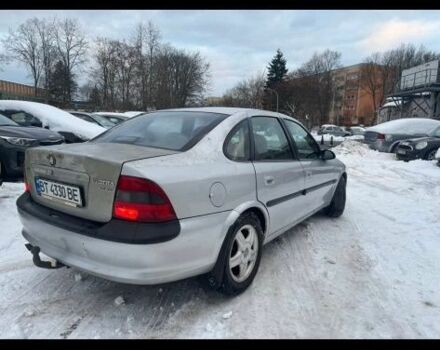 Серый Опель Вектра, объемом двигателя 1 л и пробегом 300 тыс. км за 1700 $, фото 5 на Automoto.ua