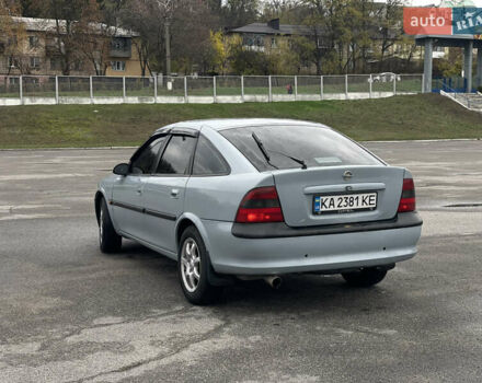 Серый Опель Вектра, объемом двигателя 2 л и пробегом 333 тыс. км за 2400 $, фото 2 на Automoto.ua