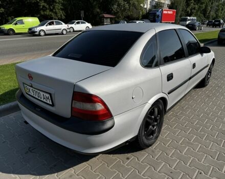 Серый Опель Вектра, объемом двигателя 1.8 л и пробегом 500 тыс. км за 2500 $, фото 1 на Automoto.ua