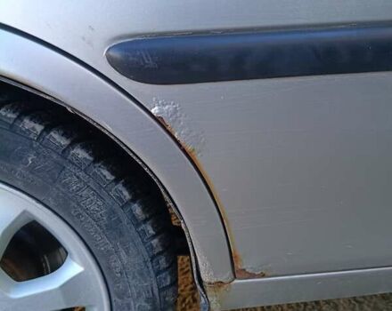 Сірий Опель Вектра, об'ємом двигуна 1.6 л та пробігом 350 тис. км за 1700 $, фото 6 на Automoto.ua