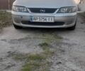 Сірий Опель Вектра, об'ємом двигуна 1.6 л та пробігом 356 тис. км за 2400 $, фото 1 на Automoto.ua